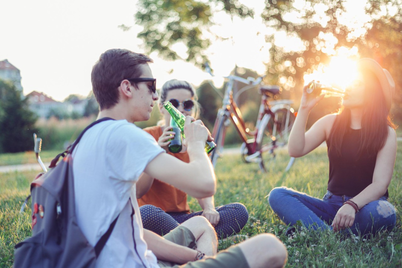 Nationale Ouderavond NIX18: goed voorbereid met pubers in gesprek over alcoholgebruik