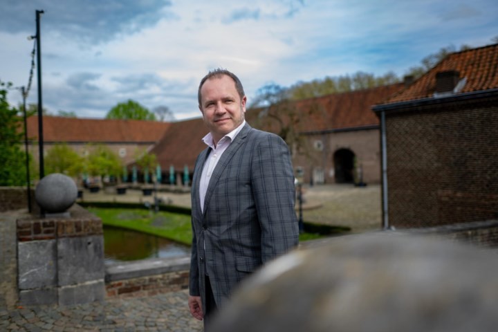 Igor Stel uit Holtum was eerst een gemankeerde clown en vuurspuwer, maar is nu topondernemer met indrukwekkend imperium