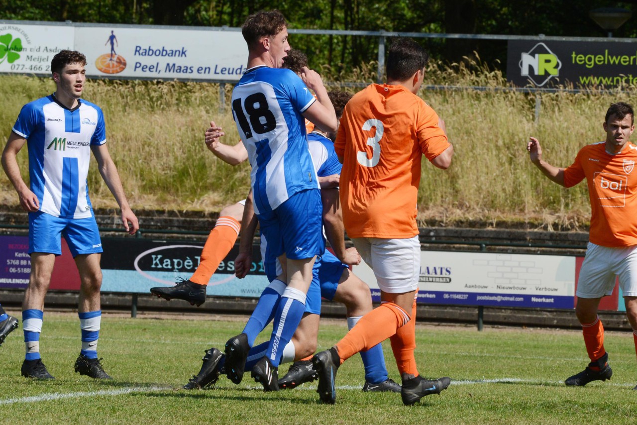 Tien inhaalwedstrijden in Limburgs amateurvoetbal op donderdag 2 november