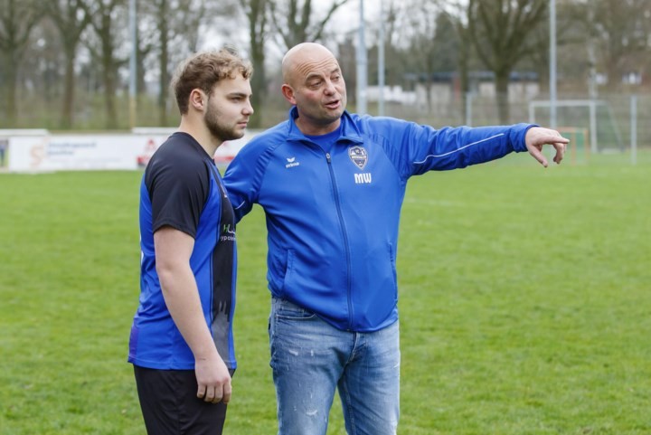 Debuterend trainer Marc Willems heeft zoonlief onder zijn hoede bij FC Roerdalen: ‘Hij krijgt absoluut geen speciale behandeling’