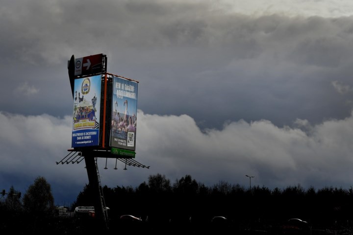 College Roerdalen wil plekken voor reclame verkopen om lege gemeentekas te spekken