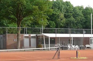 Nederland-Duitsland tennistoernooi bij Lawn Tennis Vereniging Herkenbosch