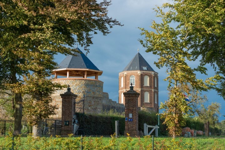 Kasteel Montfort met nieuwe vrijwilligers klaar voor de zomer