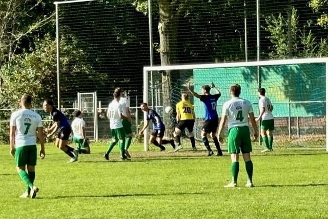 FC Roerdalen verliest van zichzelf tegen IVS