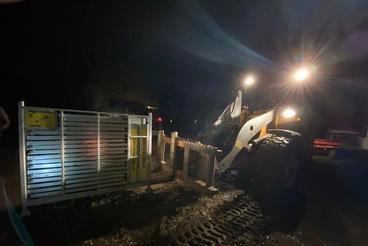 Schotten geplaatst in Vlodrop vanwege hoge waterstand Roer