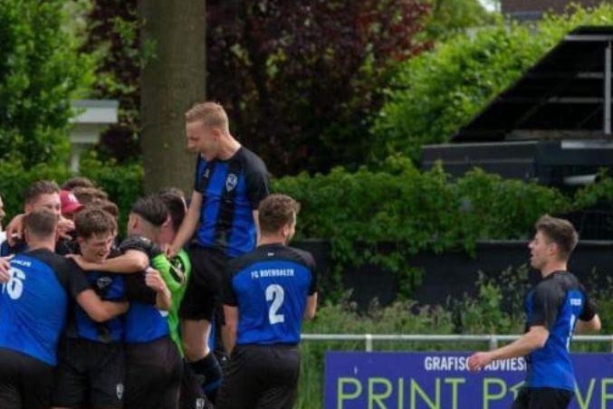 Jeugdig FC Roerdalen bedwingt zenuwen en pakt periode: ‘We hebben het op eigen kracht gedaan’