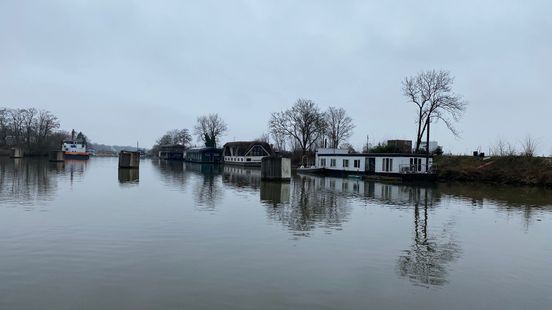 Teruggekeerde woonbootbewoners zitten zonder water