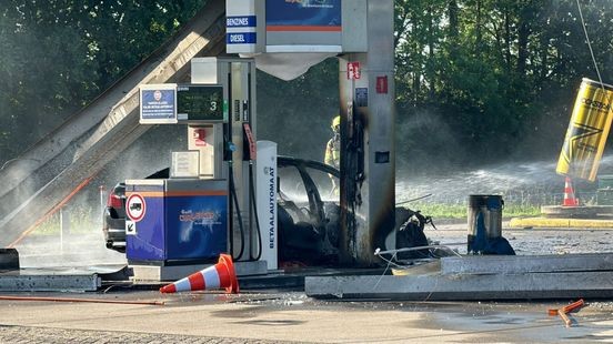 Autobrand bij tankstation uitzonderlijk, maar een pomp kan niet ontploffen