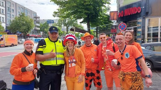 Maastrichtse agent in Berlin: 'Oranjefans zijn het leukst!'