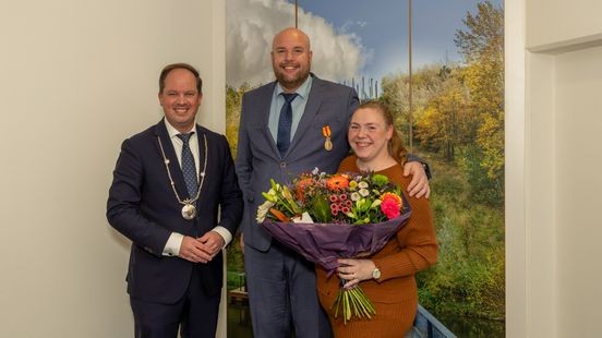 Koninklijke erepenning voor man die twee ouderen uit brandend huis redde