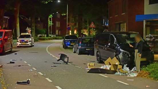 Man vernielt ramen van buurtbewoonster en gooit daarna zijn huisraad op straat