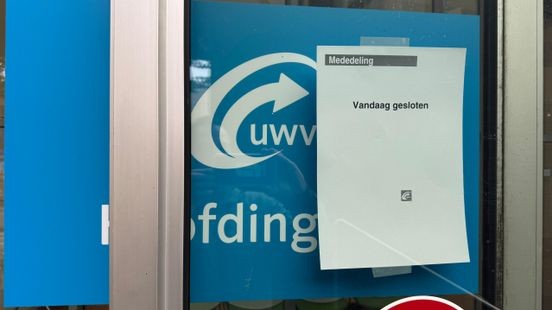 Kantoor UWV in Heerlen dag na explosievenonderzoek dicht