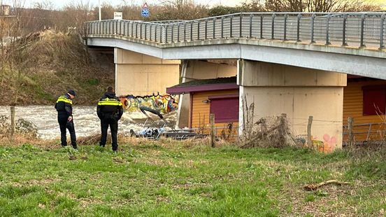 Rijkswaterstaat over politieke vragen: 'Focus herstel dam'