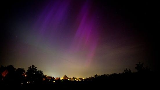 Paarse gloed aan de hemel: noorderlicht in Limburg te zien