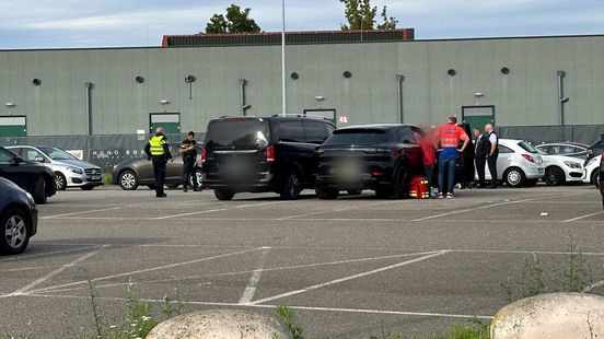 Politie toont beelden verdachten gewelddadige overval Outlet