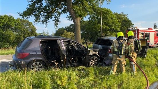 Twee gewonden door kop-staartbotsing bij Ittervoort