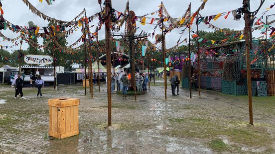 L1mburg Centraal: Festivalgangers Solar trotseren de regen