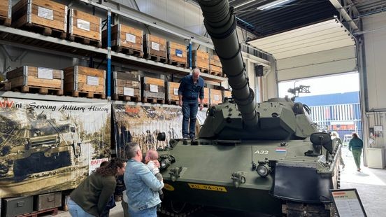 Kijkdag militaire tanks trekt veel bekijks: 'Museumstukken'