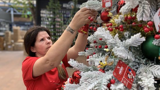 Hoezo hittegolf? Hier zetten ze de kerstboom al op