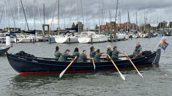 Politieagenten met PTSS vinden steun en herstel op de Maasplassen