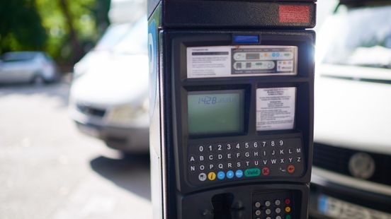 Gemeente Maastricht waarschuwt voor parkeermeters met valse QR-codes