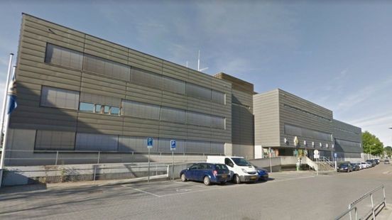 Drugsverdachte uit Nuth was aan het werk op politiebureau