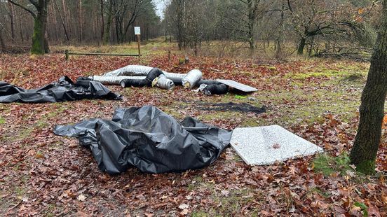 Gedumpt materiaal van hennepkwekerij in Vredepeel