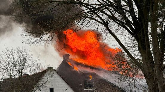 Flinke rookontwikkeling door woningbrand in Geleen