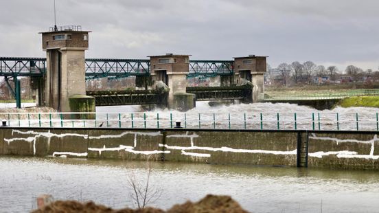 Maas bereikt hoogste waterstand in drie jaar