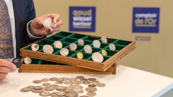 Bebloede kies en opgegraven muntschat: drukte bij inkopers door hoge goudprijs