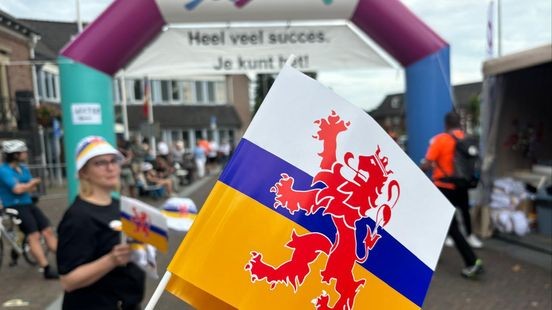 Minder Vierdaagse wandelaars in Mook: 'Het blijft een mooi schouwspel'