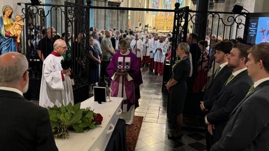 Laatste eerbetoon aan 'Mister Oktoberfeest': Sittard neemt afscheid van Sjef Schurgers (62)