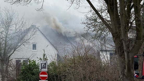 Grote brand Geleen: woningen staan op instorten