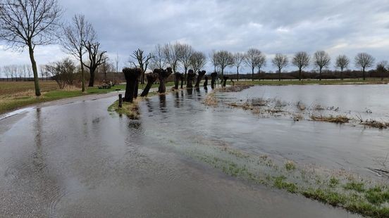 Waterstanden dalen: toch pompen geplaatst bij beken