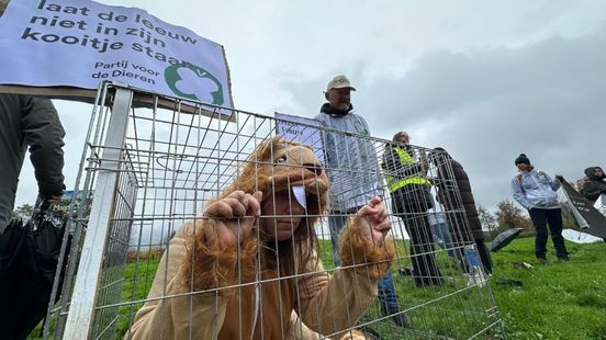 Opnieuw protestactie bij ingang Mondo Verde vanwege dierenwelzijn