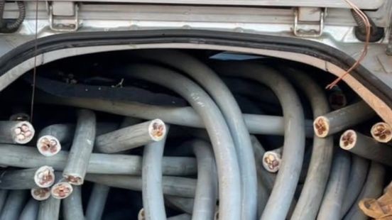 Koperdief probeert rennend aan Marechaussee te ontkomen