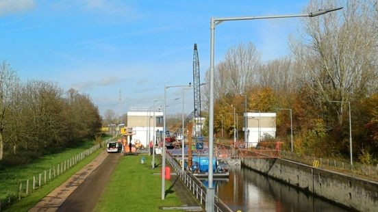 Herstel na aanvaring: historische sluisdeuren keren terug in Roermond