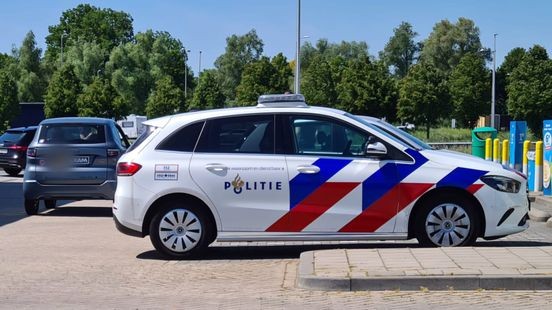 Politie komt in actie voor op A73 verdwaalde brommobiel
