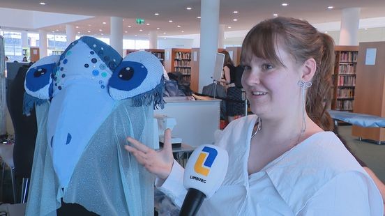Tientallen mensen lopen als levend kunstwerk mee in Heiligdomsvaart: 'Jonge mensen verbinden'