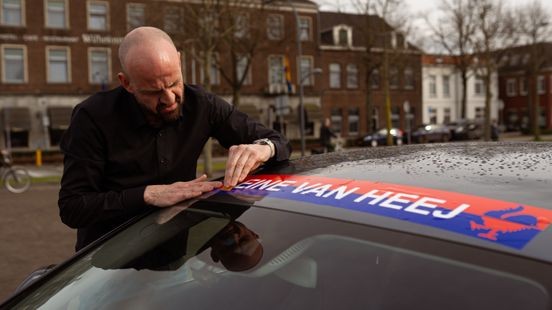 Stickers waarschuwen carnavalsvierders: pas op voor taxichauffeurs van buiten