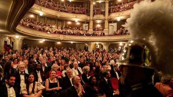 Boekenbal met een Limburgs tintje: 'Deze taal moet bewaard blijven'