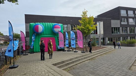 Opblaasbioscoop moet kinderen weer enthousiast maken om te gaan lezen