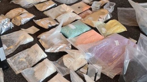 Drie mannen vast voor grootschalige illegale handel in geneesmiddelen