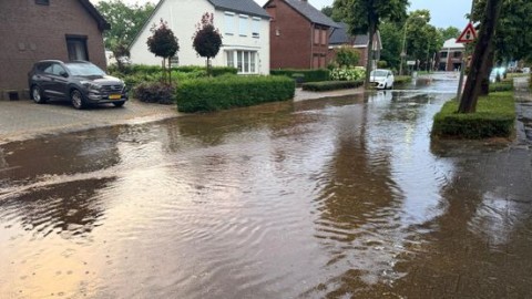 Hevige onweersbuien trokken over Limburg: veel regen, weinig meldingen van wateroverlast