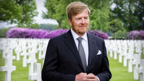 Koning Willem-Alexander en minister-president Schoof bij Memorial Day