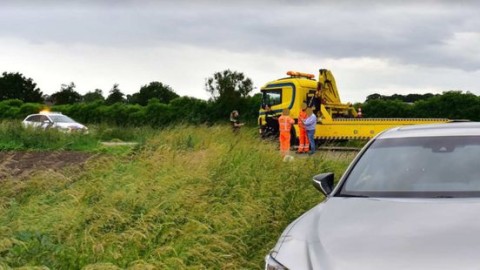 Ongeduldige automobilist zoekt confrontatie en raakt zelf gewond
