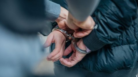 Ruim 3 kilo amfetamine in woning Kerkrade: politie houdt duo aan
