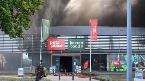 Uitgebrande dierenwinkel Horst had geen toestemming voor dieren