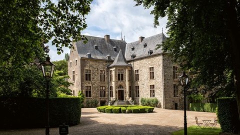 Champagne, rode en witte wijn schrale troost schuldeisers Julemont