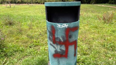 Vandalisten slaan weer toe in kasteelpark Elsloo: 'Dood- en doodzonde'
